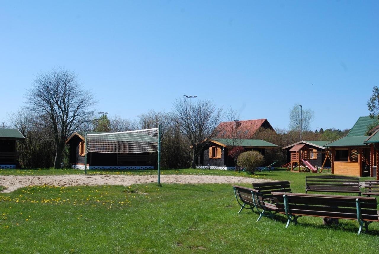 O.W. Sek Villa Karwia Exterior photo